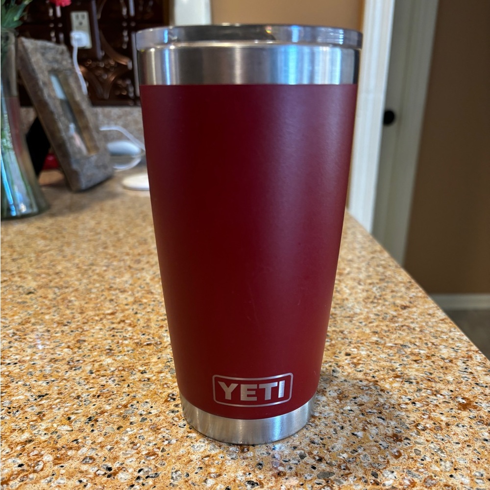Yeti Tumbler 20oz